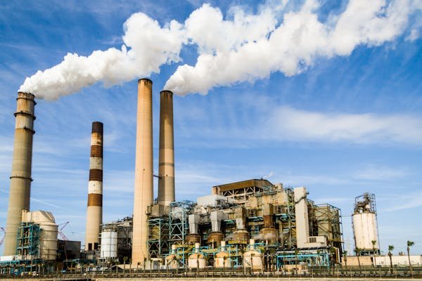 Safety shoes for manufacturing plants